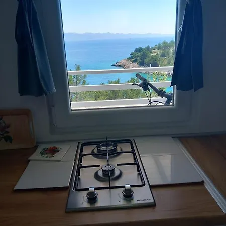 Vikendica Adria Brac *